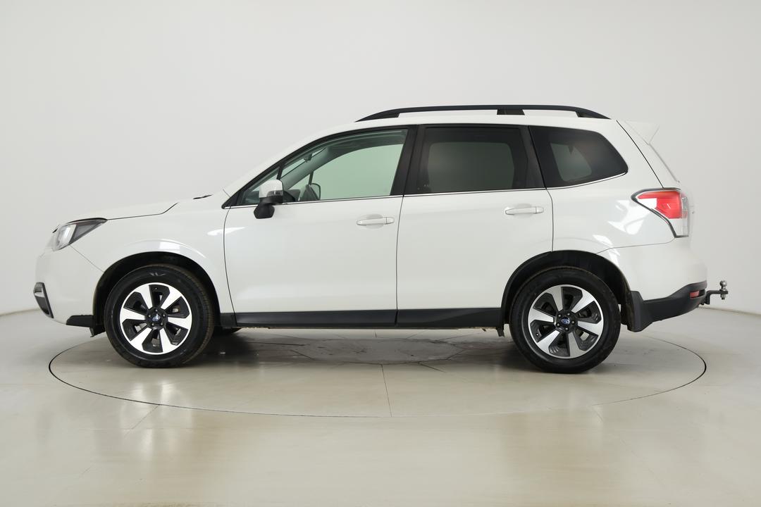 2018 Subaru Forester 2.5i-l, Automatic, 171717 km, Left Side View