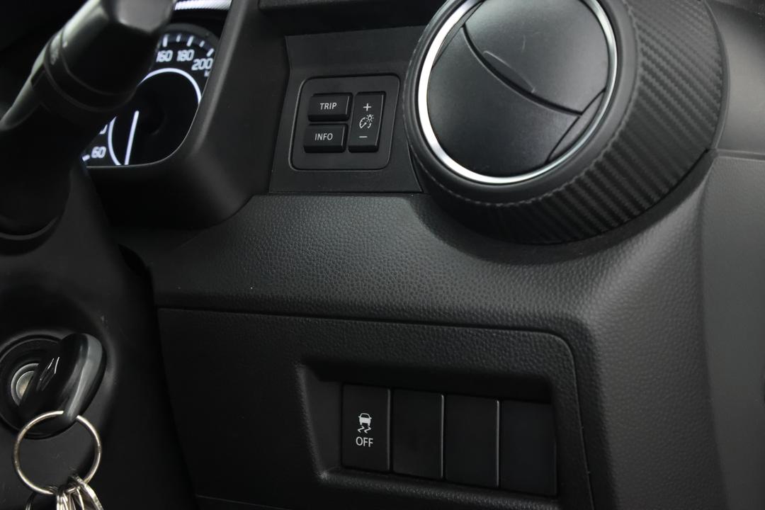 2023 Suzuki Ignis Gl, Manual, 12741 km, Utility Switches/Buttons