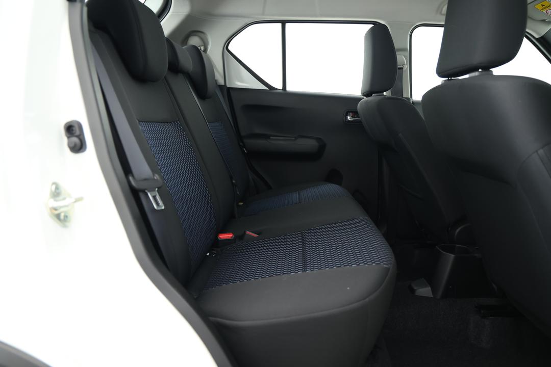 2023 Suzuki Ignis Gl, Manual, 12741 km, Right Side Rear Door Cabin View