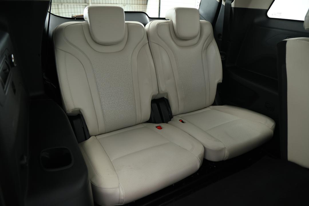 2024 Mahindra Xuv700 Ax7l, Automatic, 24889 km, Third Row Seats