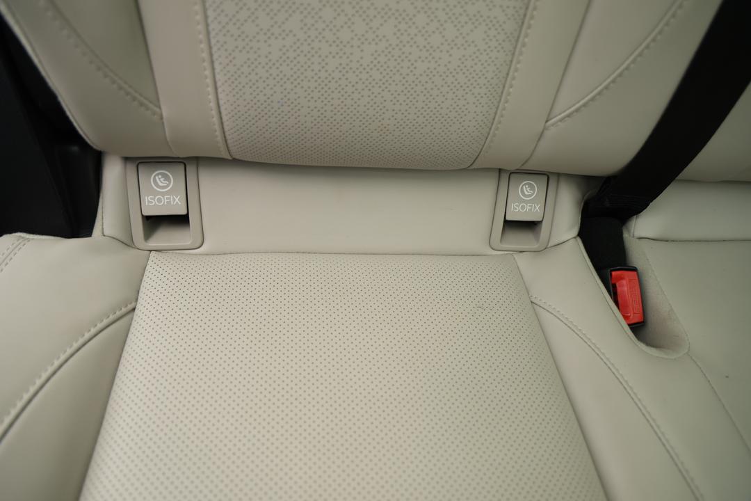 2024 Mahindra Xuv700 Ax7l, Automatic, 24889 km, Child Seat Anchor Points