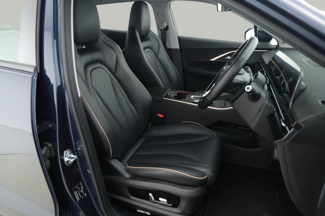 2023 Chery Omoda 5 Bx (basic Version), Automatic, 59065 km, Right Side Front Door Cabin View