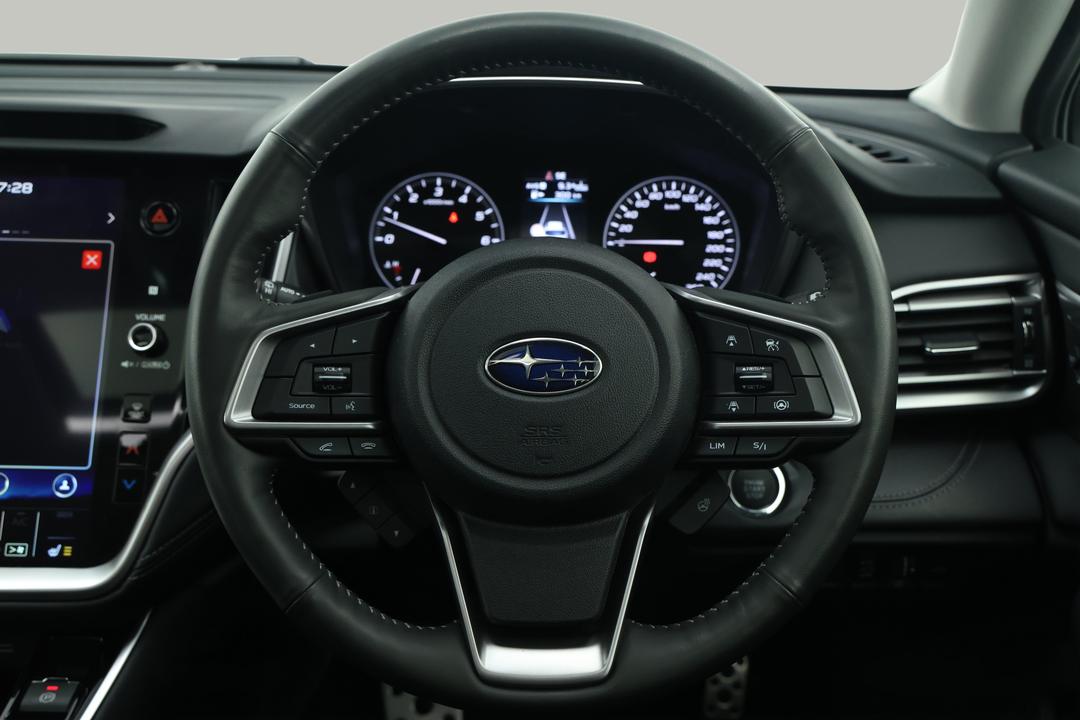 2021 Subaru Outback AWD Touring, Automatic, 56004 km, Steering Wheel Close-up