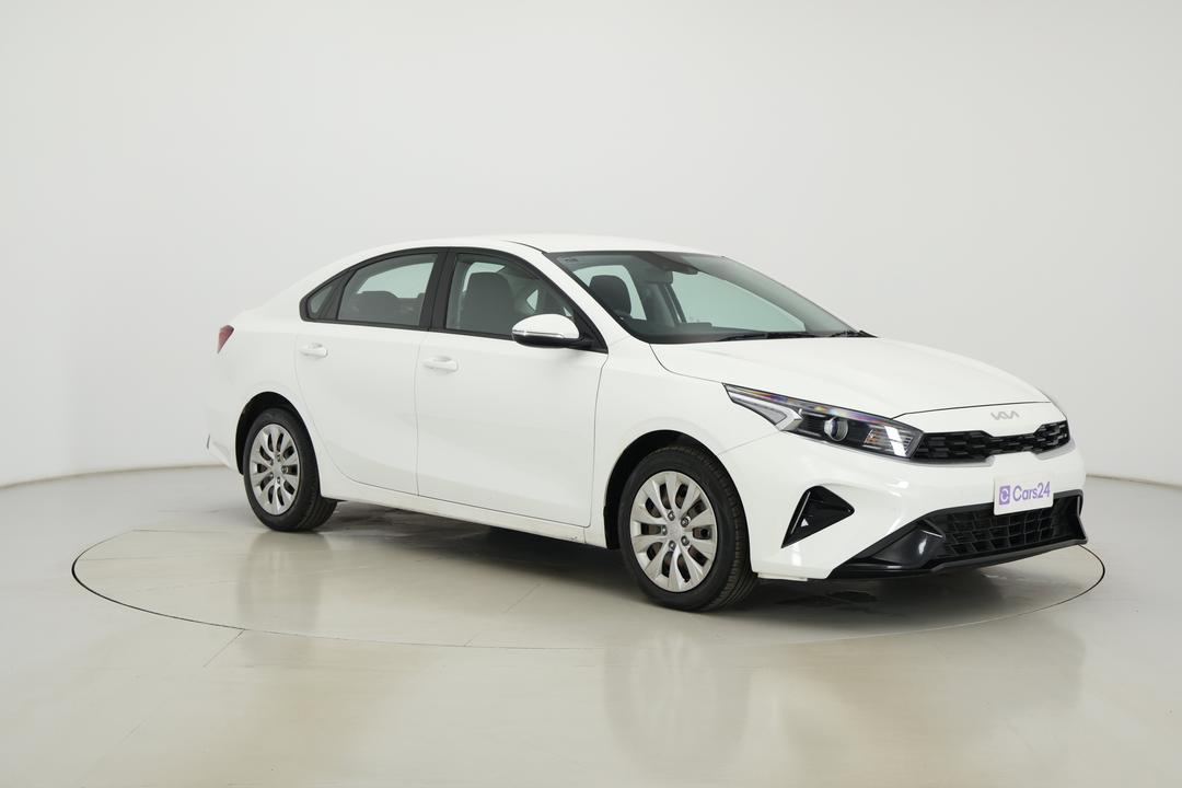 2021 Kia Cerato S, Automatic, 102486 km, Right Front Diagonal (45- Degree) View