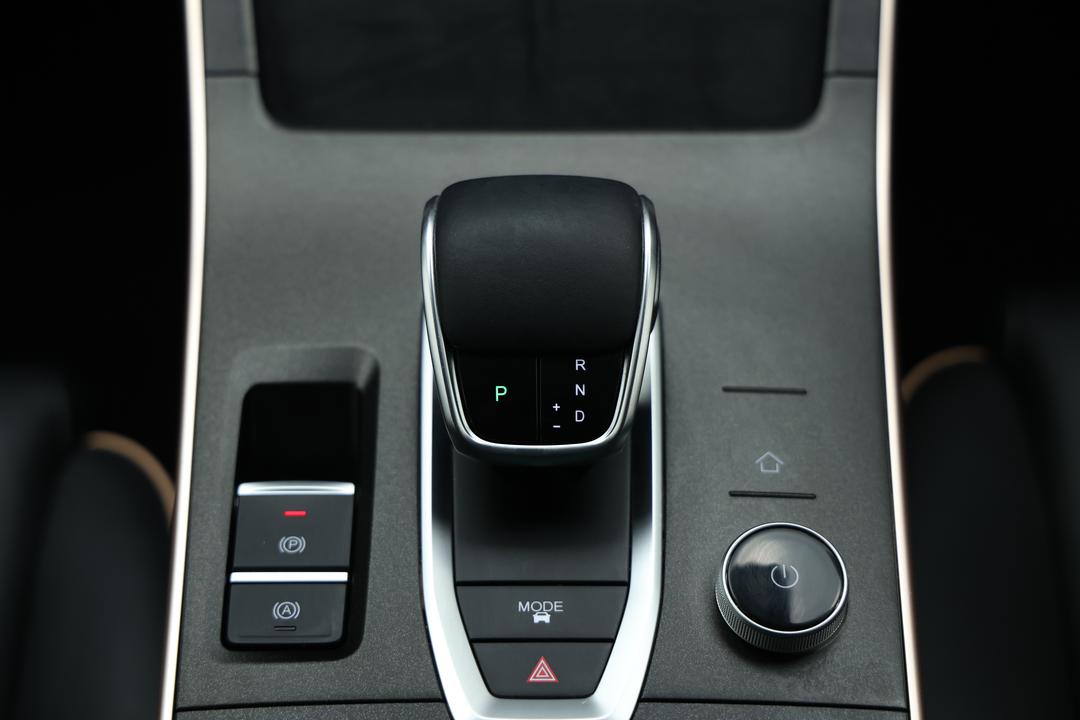 2023 Chery Omoda 5 Bx (basic Version), Automatic, 28771 km, Gear Lever 