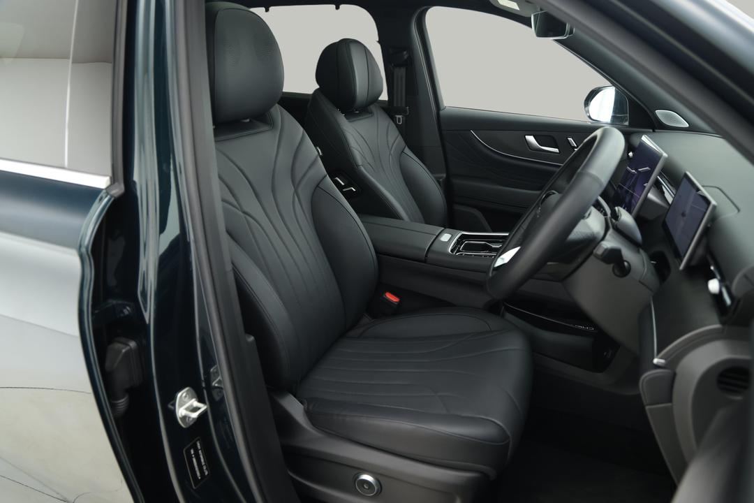 2025 Chery Tiggo 9 Csh Ultimate AWD, Automatic, 5277 km, Right Side Front Door Cabin View