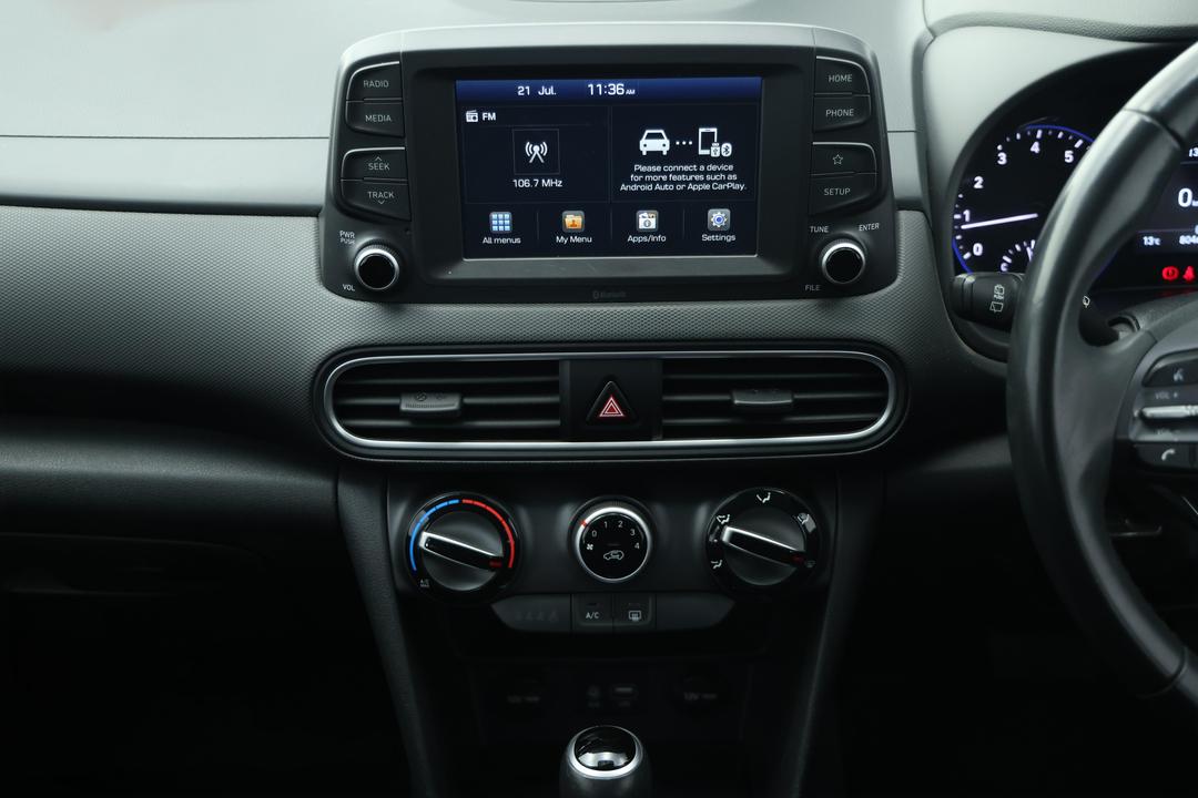 2017 Hyundai Kona Active (FWD), Automatic, 80462 km, Center Console