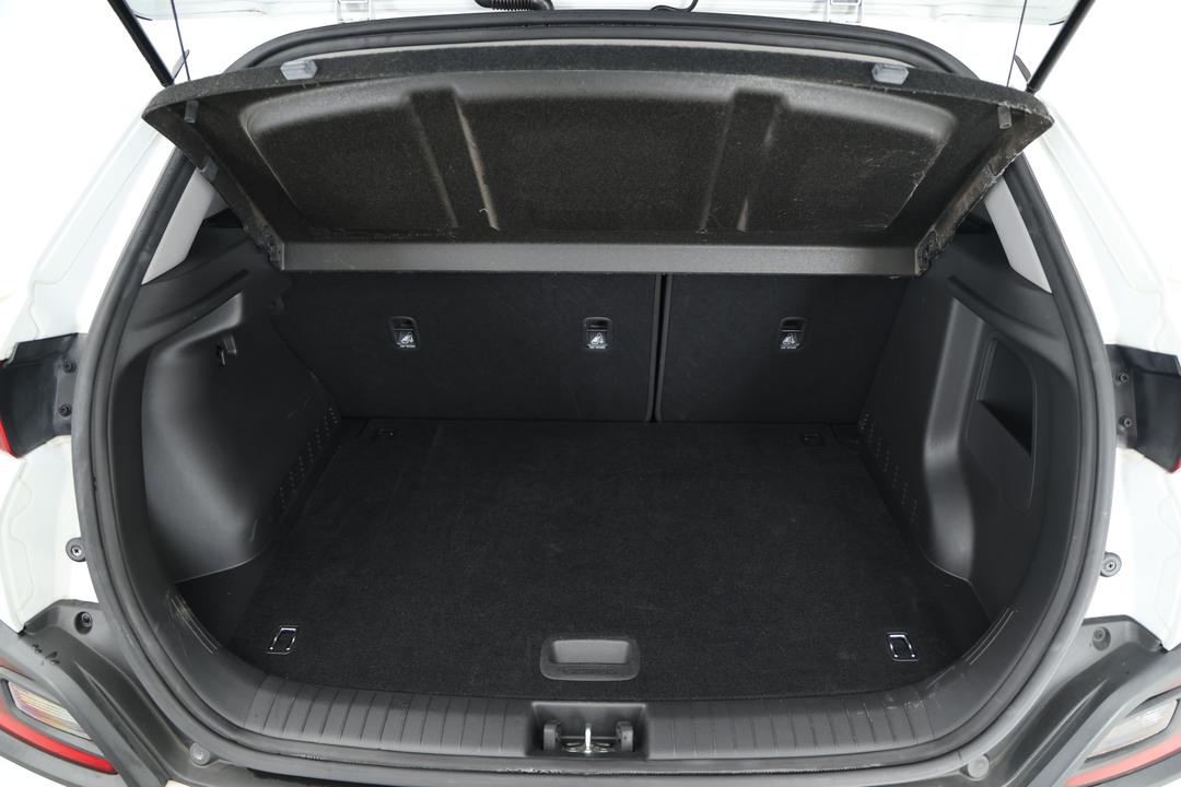 2017 Hyundai Kona Active (FWD), Automatic, 80462 km, Boot Inside View