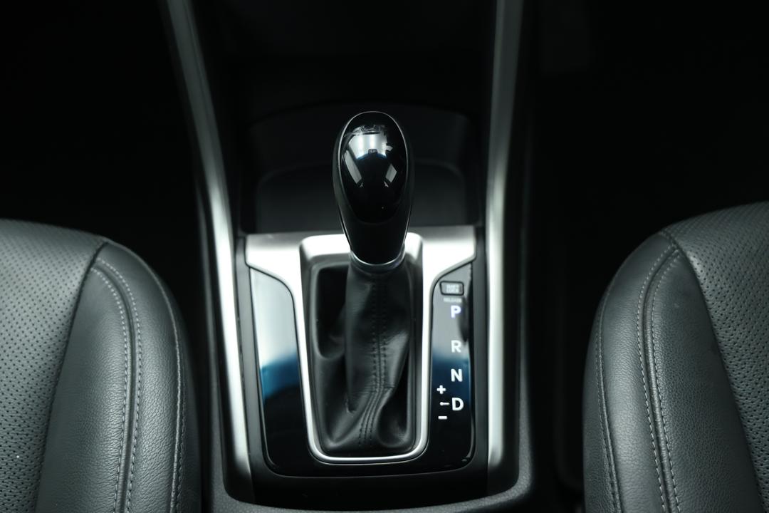 2016 Hyundai i30 Active X, Automatic, 69424 km, Gear Lever 