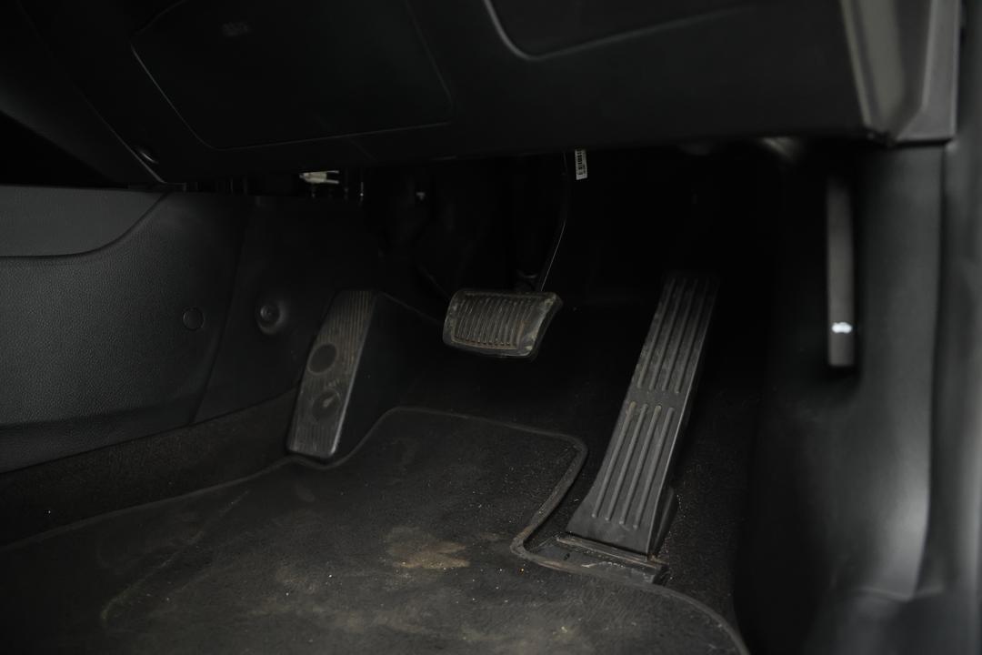 2016 Hyundai i30 Active X, Automatic, 69424 km, Pedals and Footmat