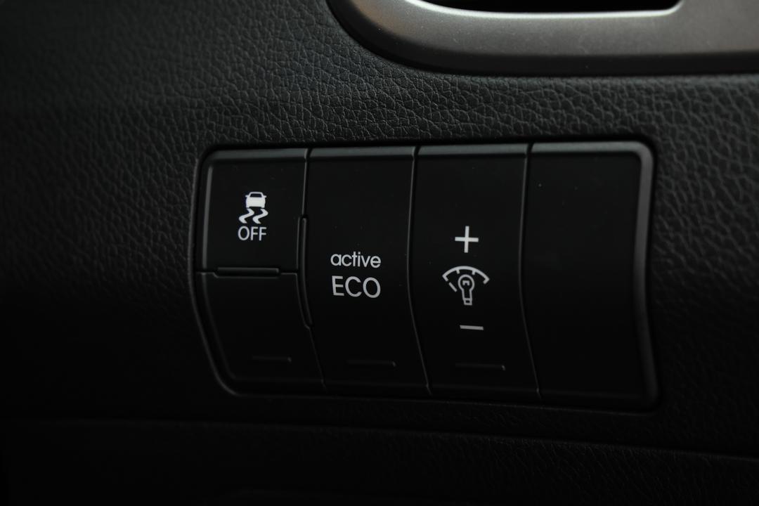 2016 Hyundai i30 Active X, Automatic, 69424 km, Utility Switches/Buttons