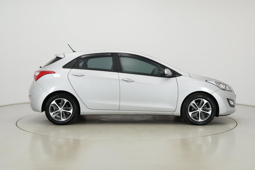 2016 Hyundai i30 Active X, Automatic, 69424 km, Right Side View
