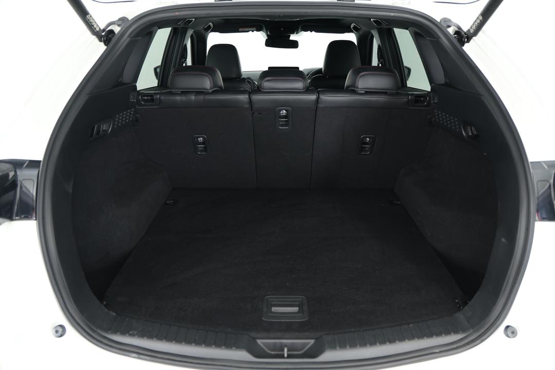 2022 Mazda CX-5 Gt Sp (AWD), Automatic, 32000 km, Boot Inside View