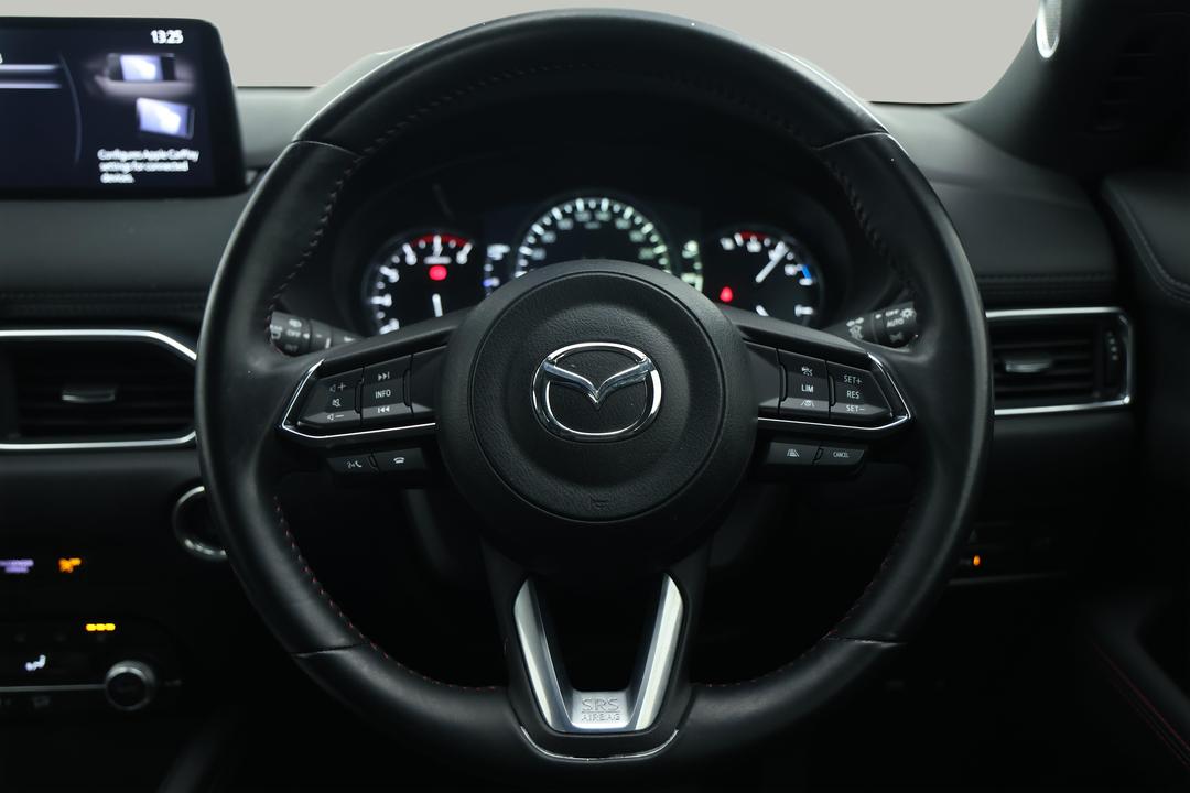 2022 Mazda CX-5 Gt Sp (AWD), Automatic, 32000 km, Steering Wheel Close-up
