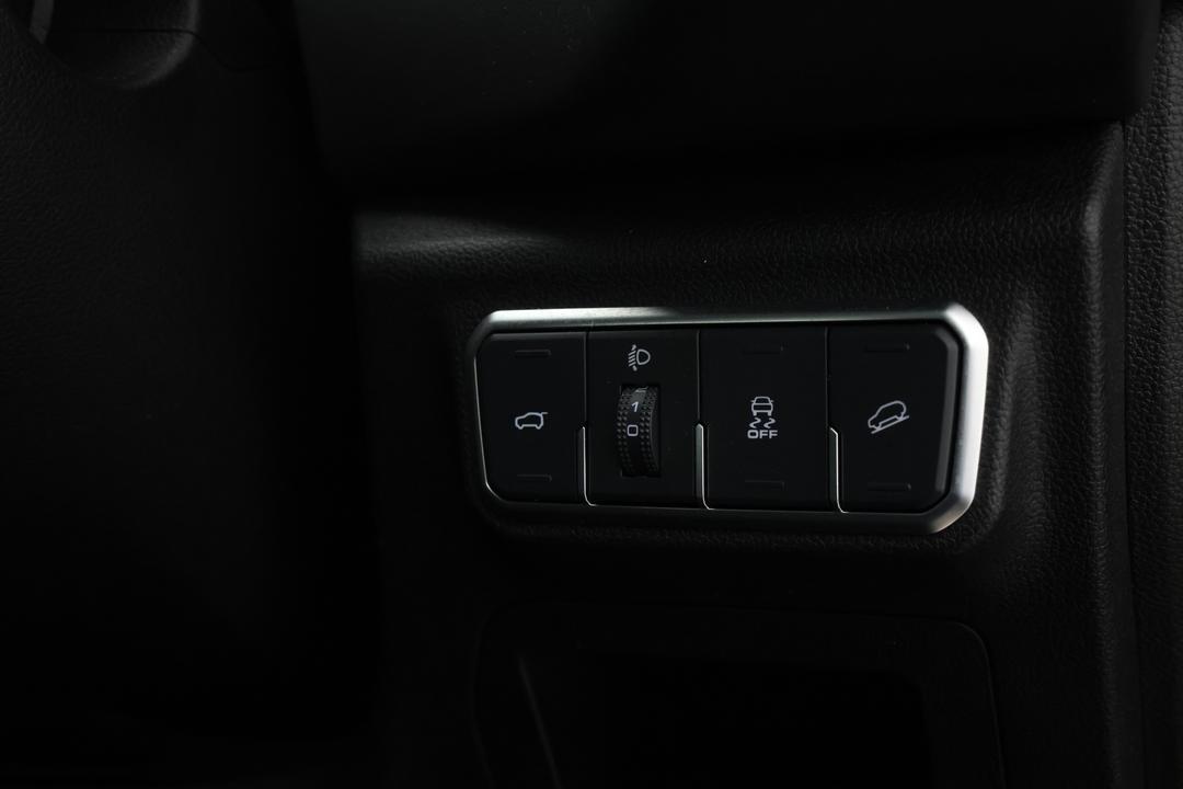 2022 GWM Haval H6 Ultra, Automatic, 31981 km, Utility Switches/Buttons