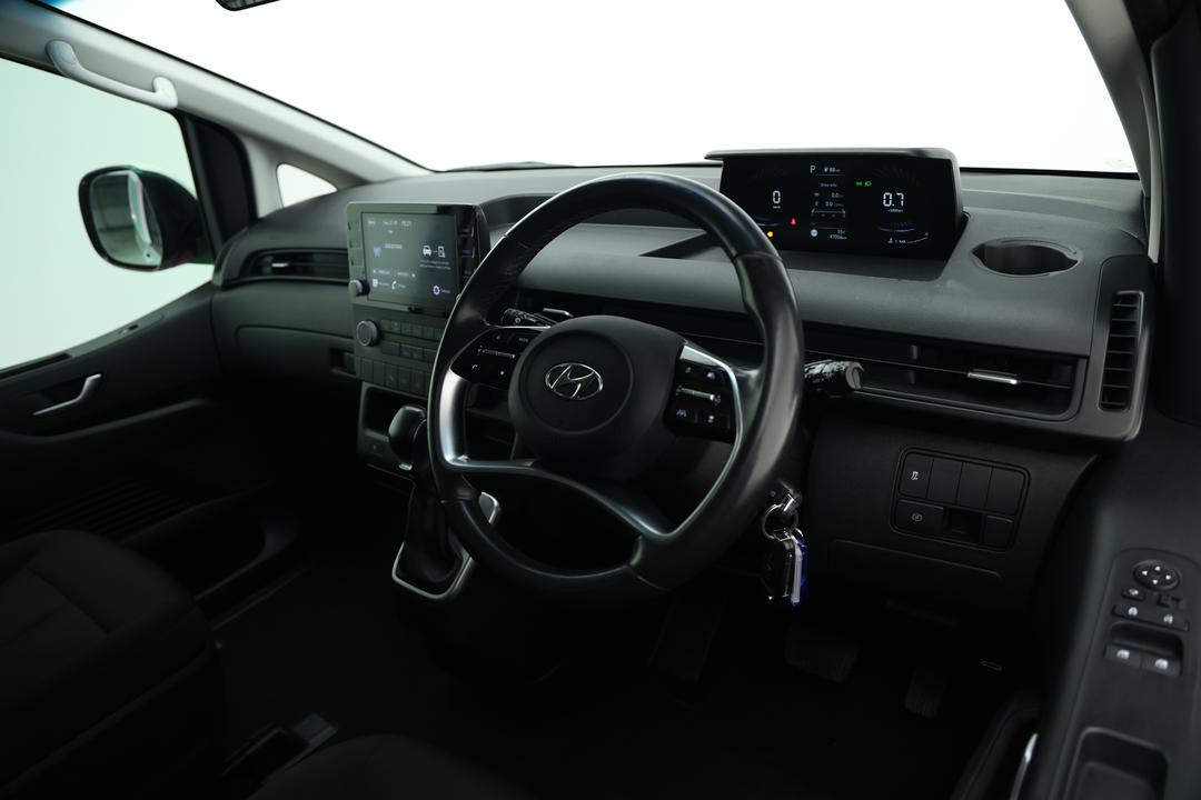 2022 Hyundai Staria Load 2s 2.2d Twin Swing, Automatic, 47056 km, Dashboard View
