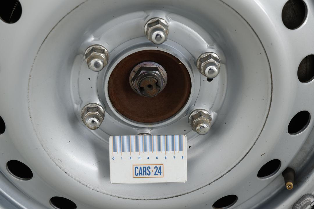 2022 Hyundai Staria Load 2s 2.2d Twin Swing, Automatic, 47056 km, Wheels Rim Front RHS Gutter Rash