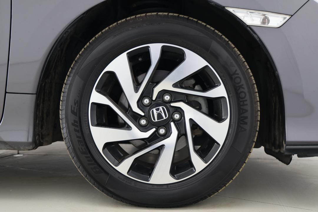 2018 Honda Civic Vti-s, Automatic, 61233 km, Right Front Wheel