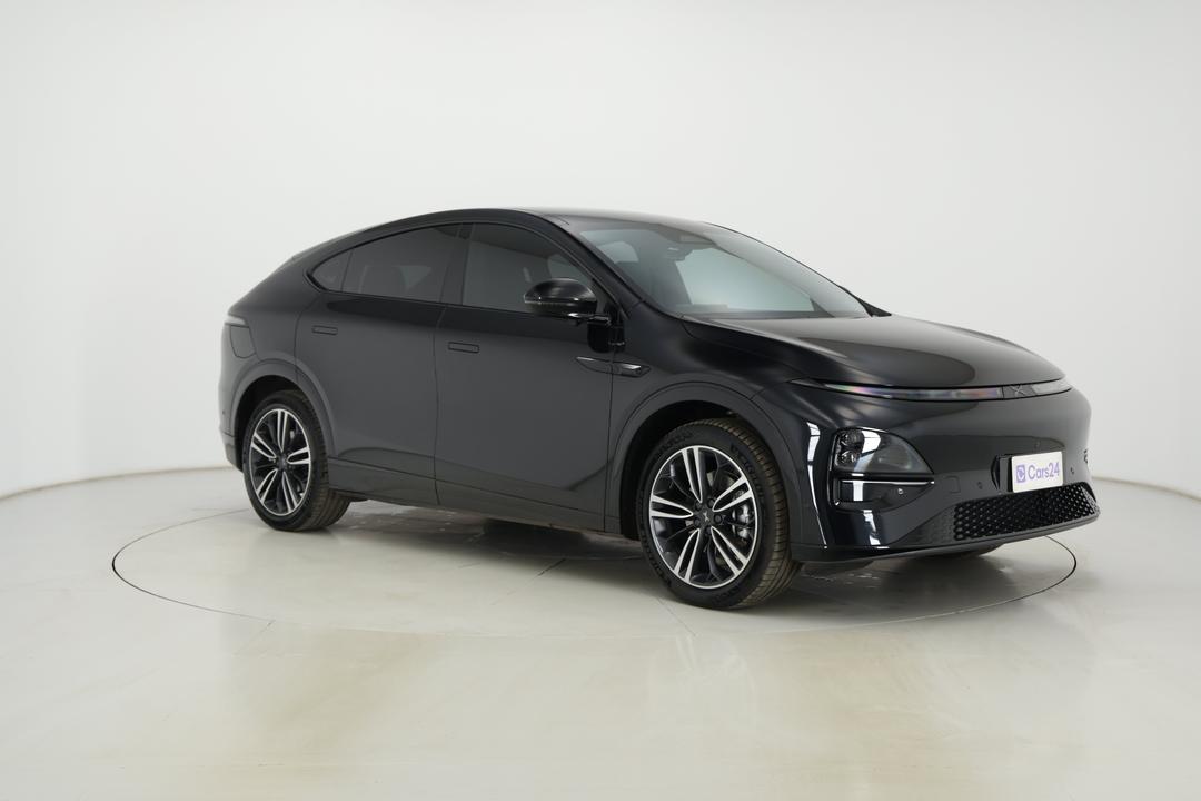 2025 Xpeng G6 Standard, Automatic, 20265 km, Right Front Diagonal (45- Degree) View