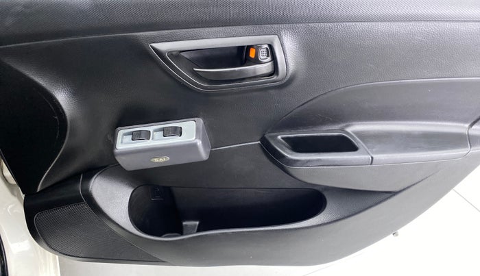 2014 Maruti Swift LXI D, Petrol, Manual, 47,841 km, Driver Side Door Panels Control