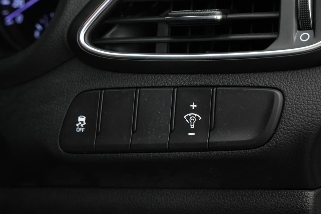 2018 Hyundai i30 Trophy Limited Edition, Automatic, 80060 km, Utility Switches/Buttons