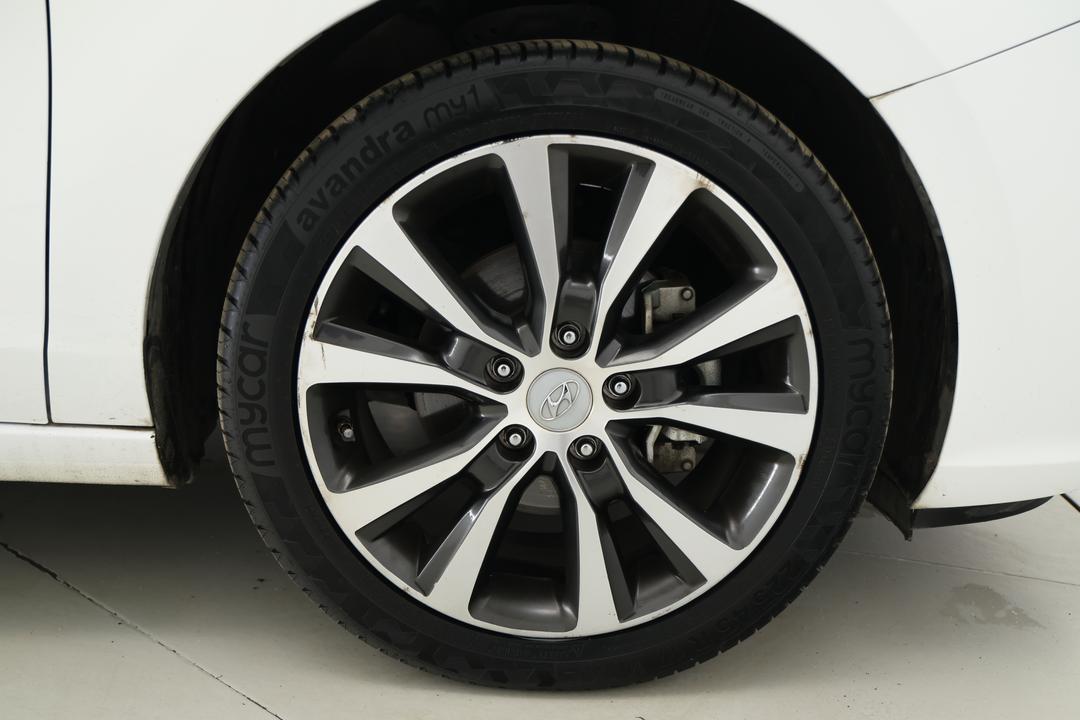 2018 Hyundai i30 Trophy Limited Edition, Automatic, 80060 km, Right Front Wheel