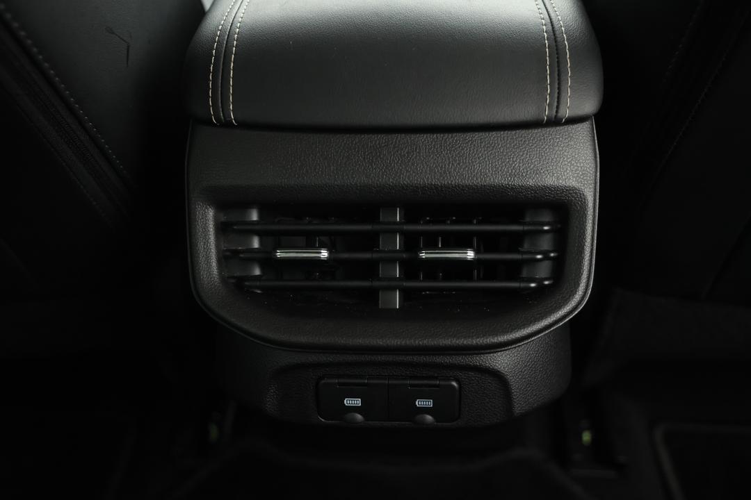 2024 GWM Haval H6 Lux, Automatic, 26494 km, Rear A/C Vent