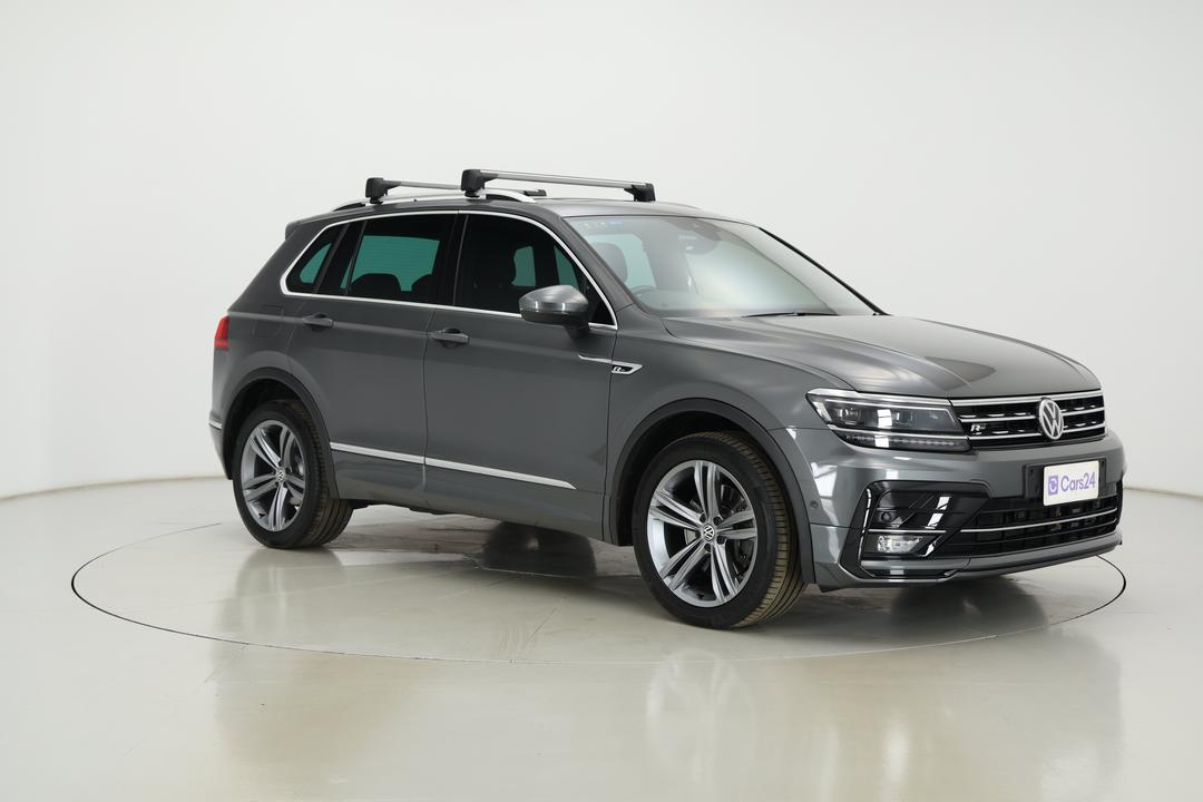 2019 Volkswagen Tiguan 132 Tsi R-line Edition, Automatic, 89367 km, Right Front Diagonal (45- Degree) View