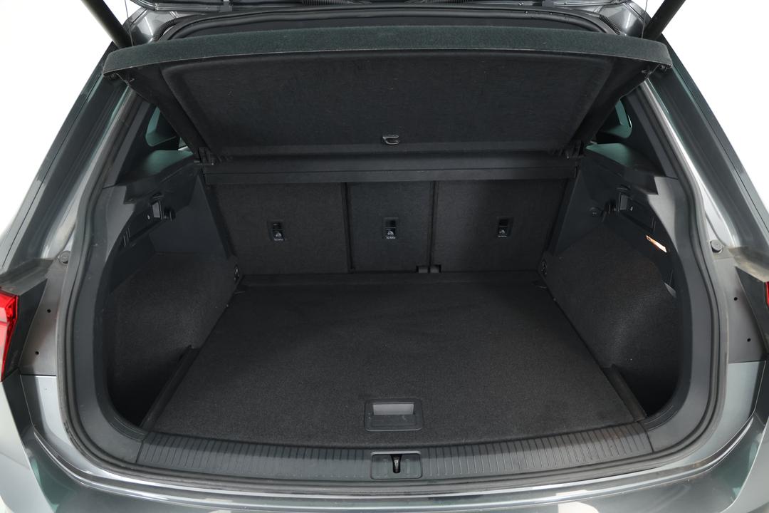 2019 Volkswagen Tiguan 132 Tsi R-line Edition, Automatic, 89367 km, Boot Inside View