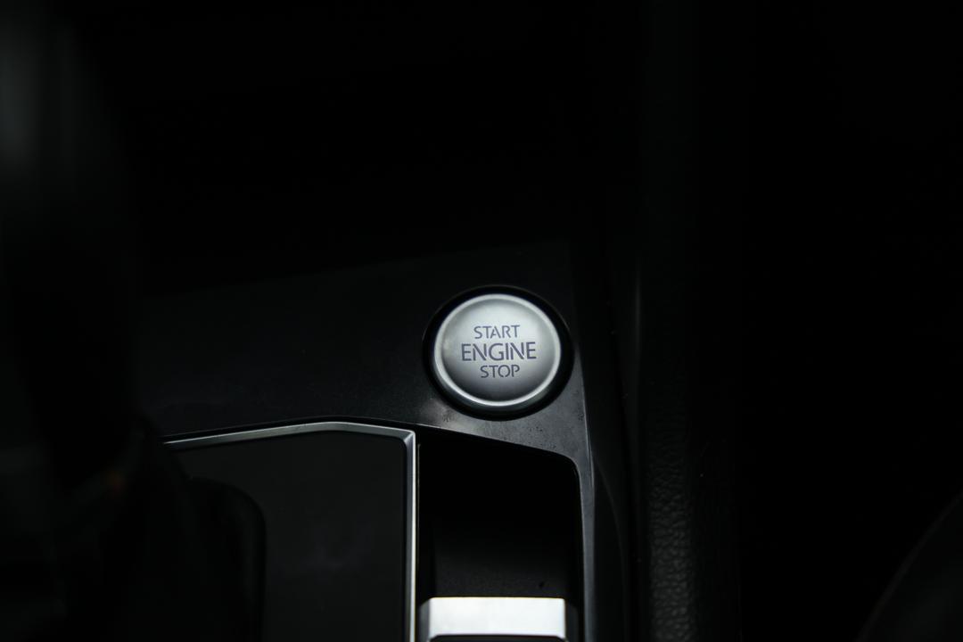 2019 Volkswagen Tiguan 132 Tsi R-line Edition, Automatic, 89367 km, Keyless / Button Start