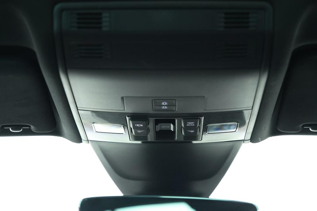 2019 Volkswagen Tiguan 132 Tsi R-line Edition, Automatic, 89367 km, On-Roof Controls/Sunglass holder