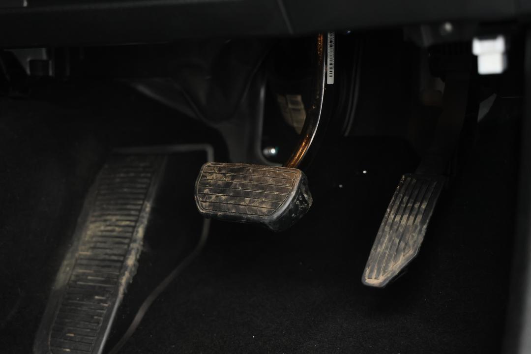 2024 GWM Ute Cannon Vanta (4x4), Automatic, 36010 km, Pedals and Footmat