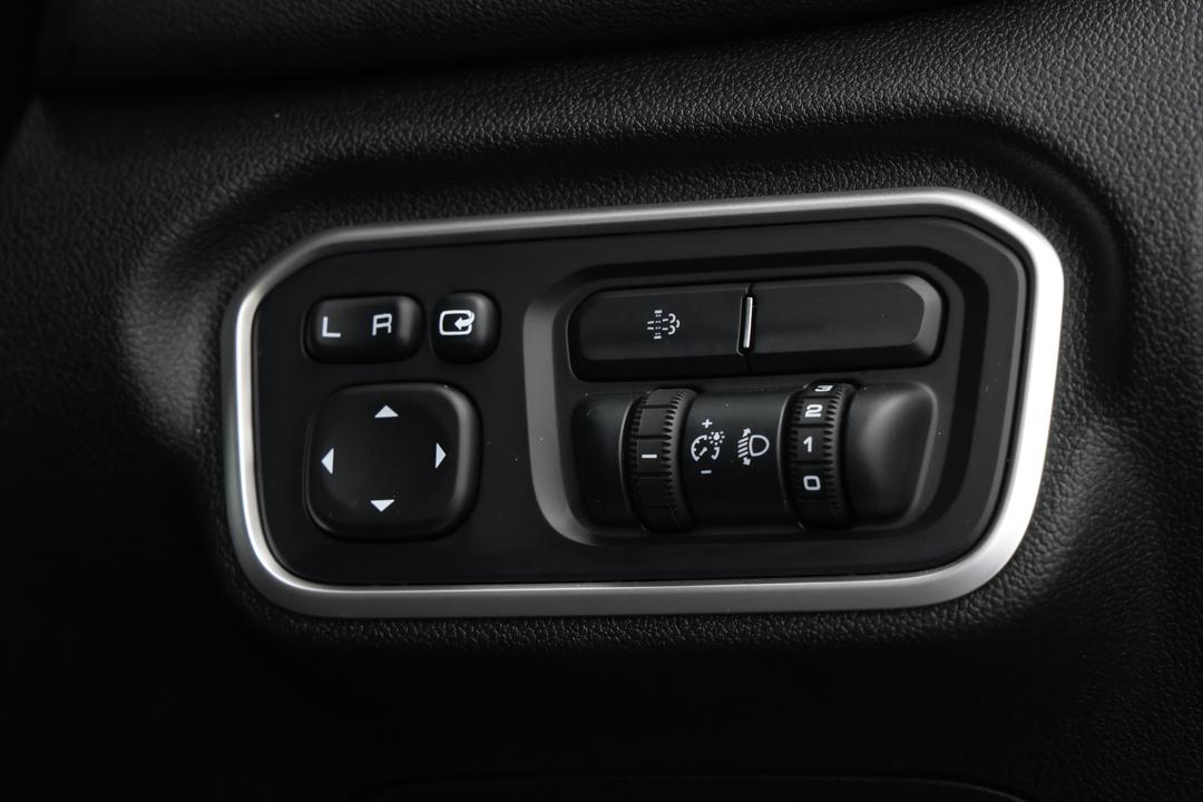 2024 GWM Ute Cannon Vanta (4x4), Automatic, 36010 km, Utility Switches/Buttons