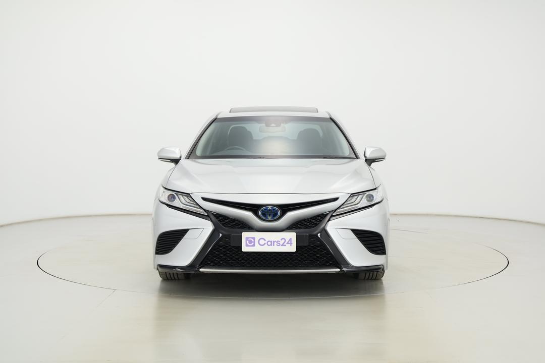2020 Toyota Camry Sl Hybrid, Automatic, 61444 km, Front View