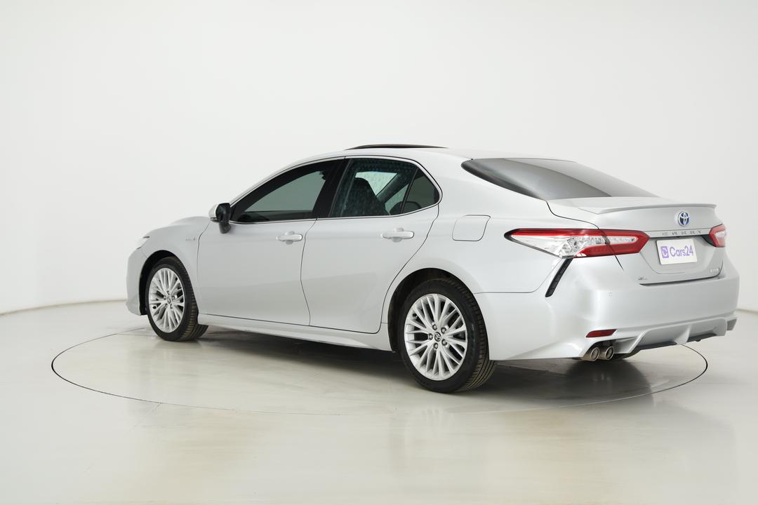 2020 Toyota Camry Sl Hybrid, Automatic, 61444 km, Left Back Diagonal (45- Degree) View