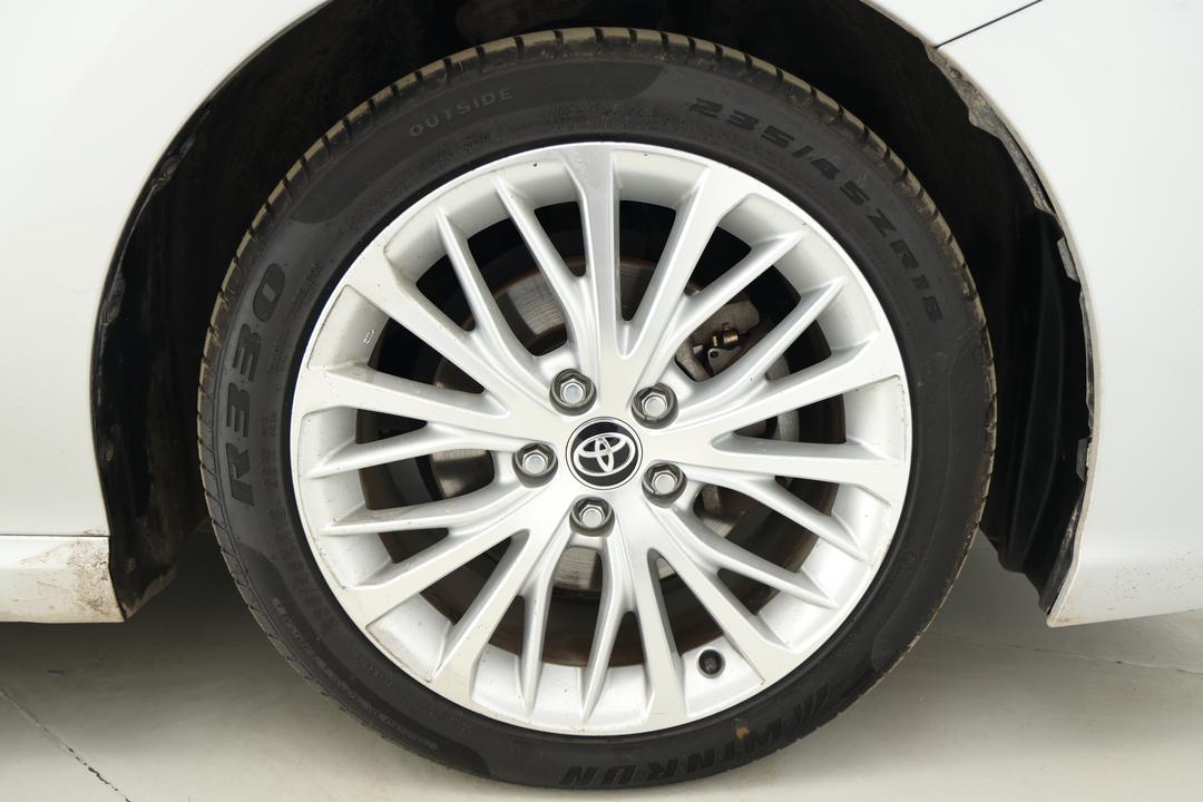 2020 Toyota Camry Sl Hybrid, Automatic, 61444 km, Right Front Wheel