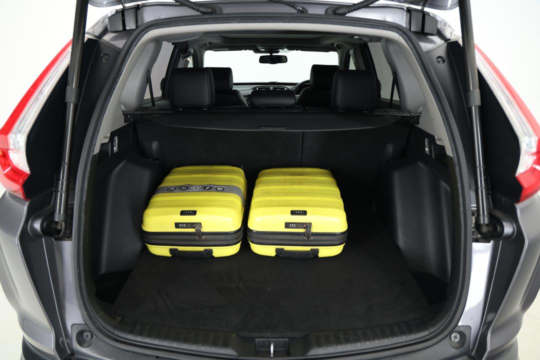 2018 Honda CR-V Vti-lx (AWD), Automatic, 147049 km, Boot Inside View with Luggage
