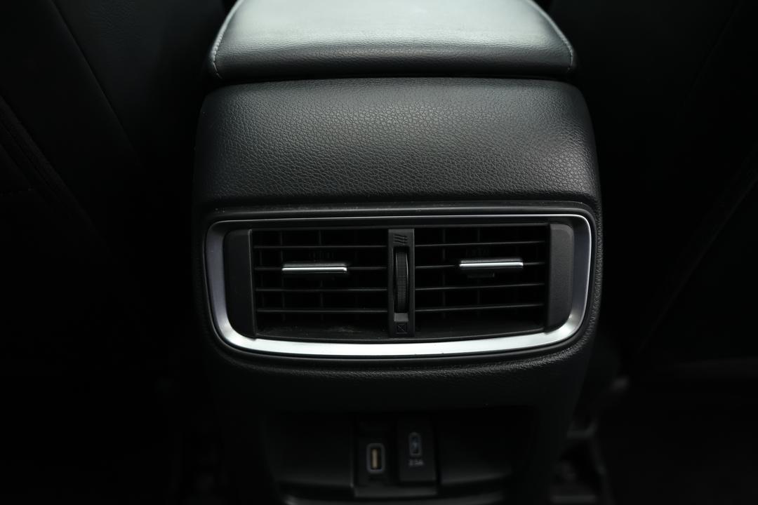 2018 Honda CR-V Vti-lx (AWD), Automatic, 147049 km, Rear A/C Vent