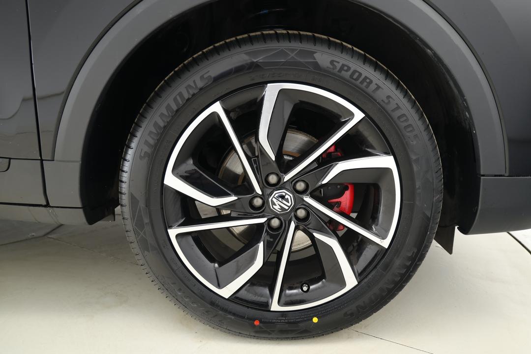 2021 MG Zst Essence, Automatic, 87632 km, Right Front Wheel