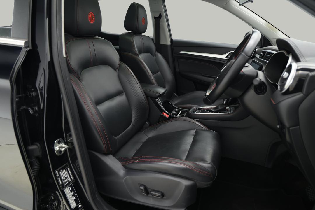 2021 MG Zst Essence, Automatic, 87632 km, Right Side Front Door Cabin View