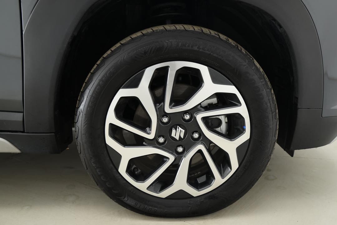 2025 Suzuki Fronx Hybrid Glx, Automatic, 4517 km, Right Front Wheel