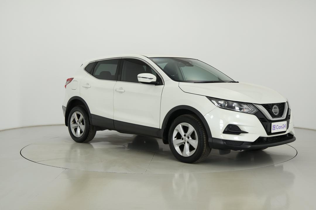 2018 Nissan Qashqai St, Automatic, 105696 km, Right Front Diagonal (45- Degree) View