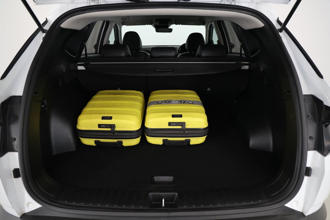 2022 Hyundai Tucson Elite (AWD), Automatic, 83111 km, Boot Inside View with Luggage
