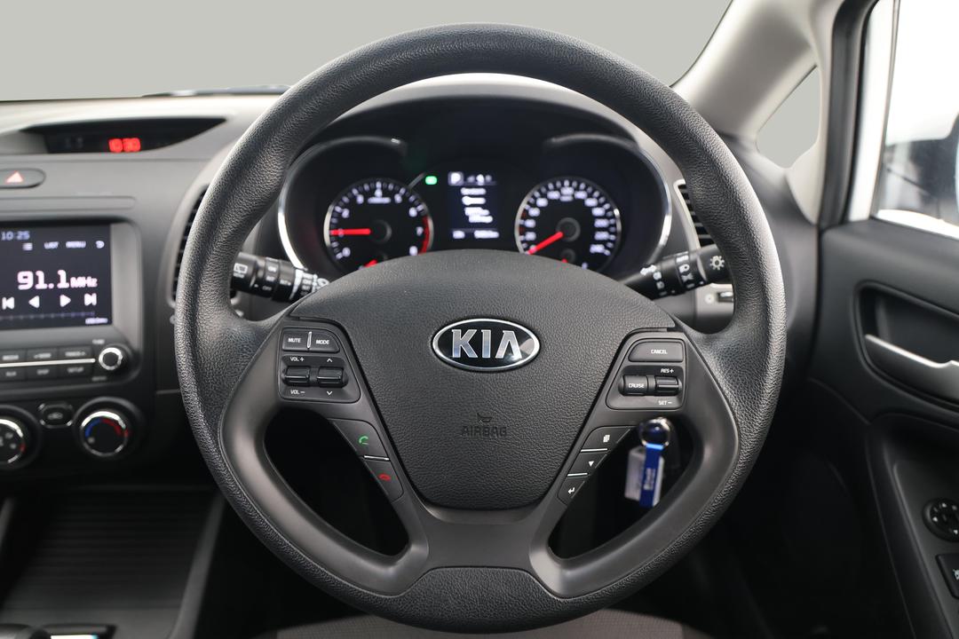 2018 Kia Cerato S, Automatic, 54310 km, Steering Wheel Close-up