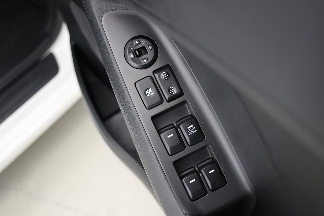 2018 Kia Cerato S, Automatic, 54310 km, Drivers Side Door Panel Controls