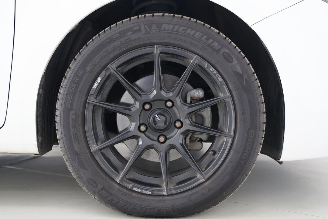 2018 Kia Cerato S, Automatic, 54310 km, Right Front Wheel
