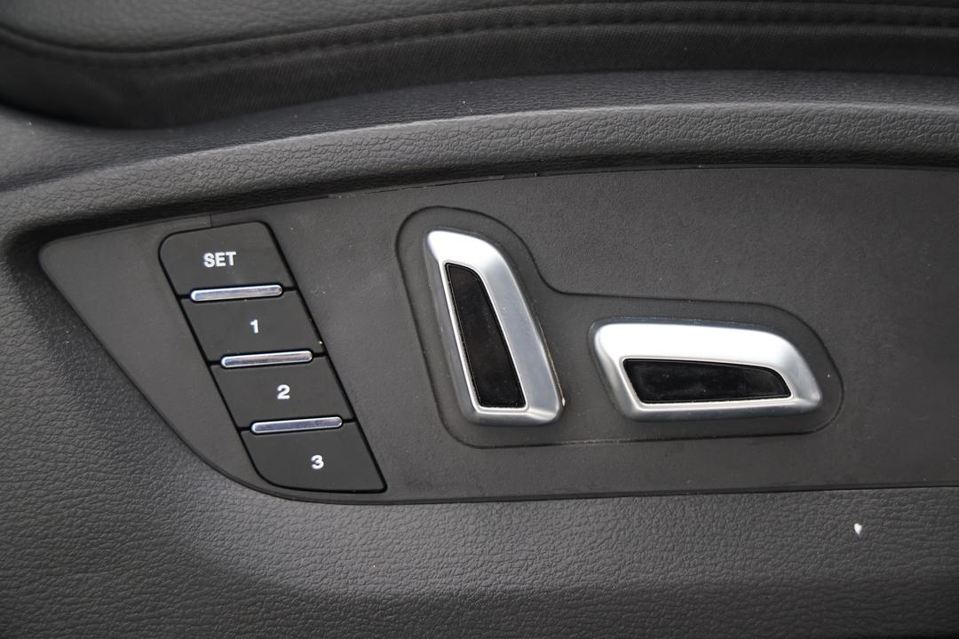2021 Haval H9 Ultra, Automatic, 91929 km, Drivers Side Adjustment Panel
