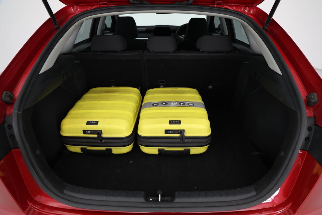2019 Kia Cerato S, Manual, 114245 km, Boot Inside View with Luggage