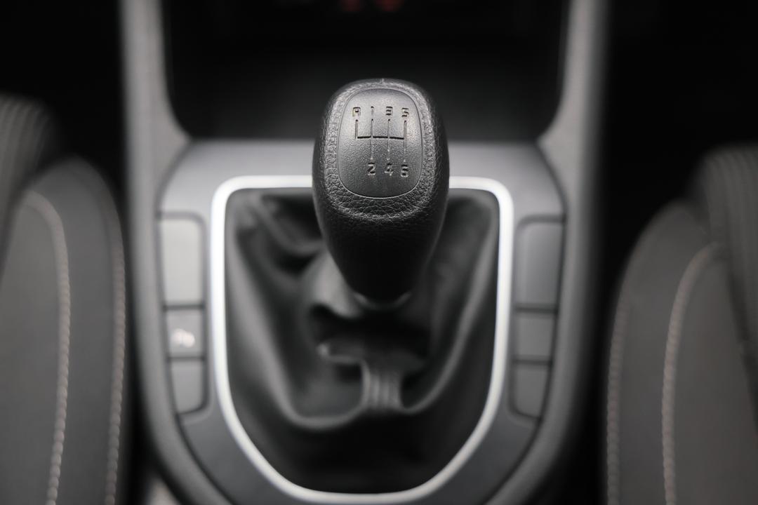 2019 Kia Cerato S, Manual, 114245 km, Gear Lever 