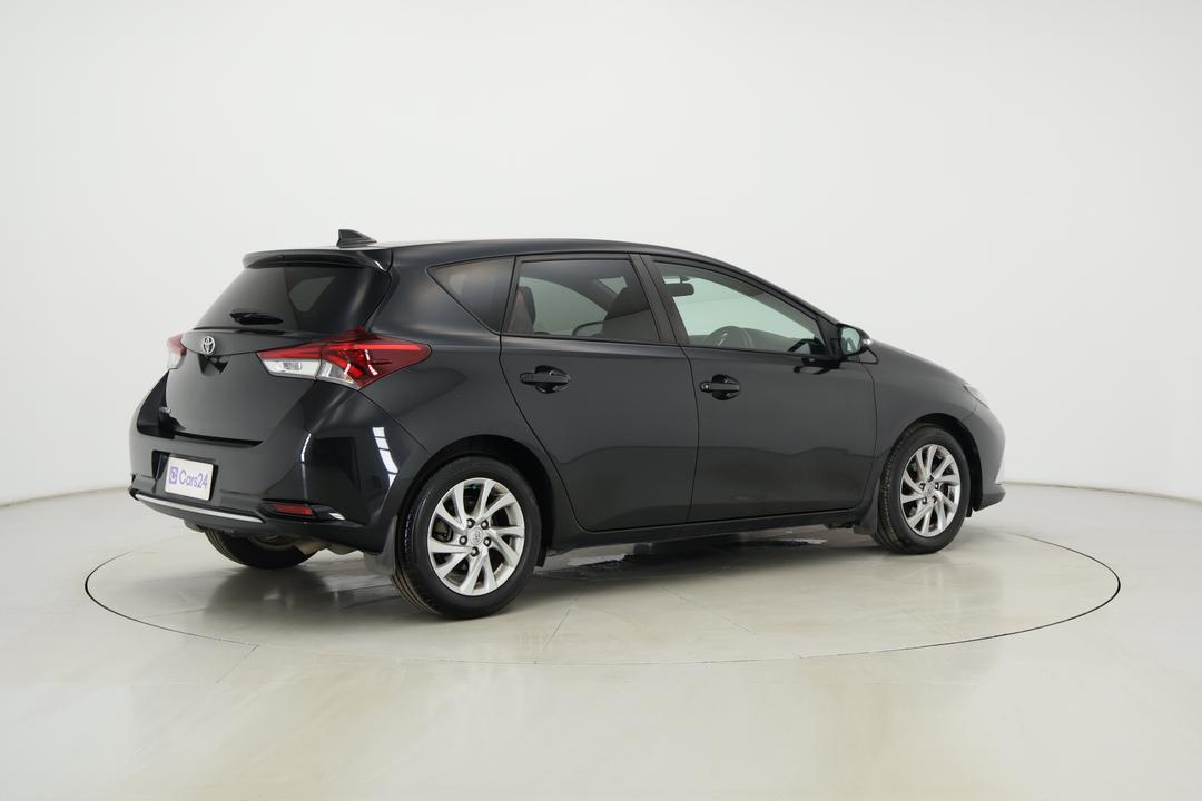 2018 Toyota Corolla Ascent Sport, Automatic, 145211 km, Right Back Diagonal (45- Degree) View